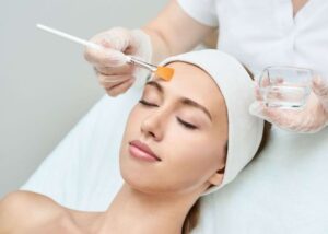 Peeling facial - evaluare și context medical